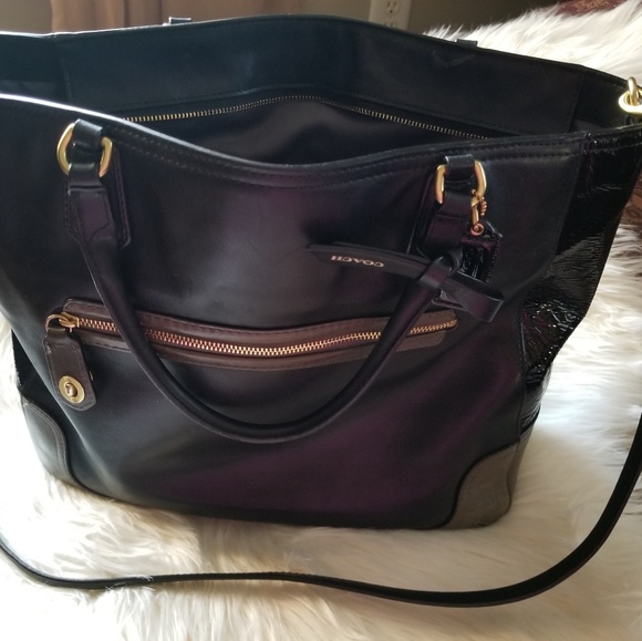 Authentic Blk Coach Purse - Picture 1 of 7